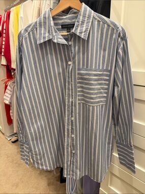 Banana Republic Light Blue and White Striped Button-Down Shirt